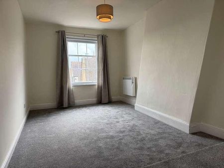 High Street, Oakham, LE15 - Photo 5