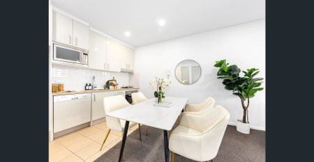 STUNNING 1 BEDROOM APARTMENT WITH RESORT-STYLE FACILITIES IN ROSEBERY - Photo 4