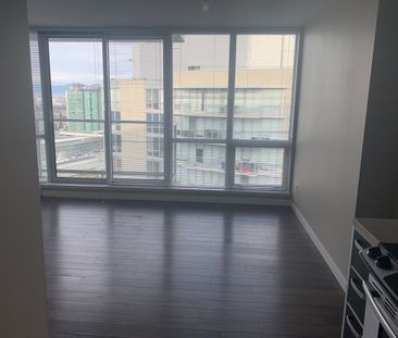 1 Bedroom - Photo 4