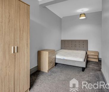 4 bedroom terraced house to rent - Photo 6