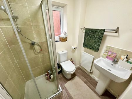 Alder Road, Leeds, Whinmoor - Photo 3