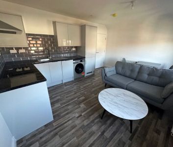 2 bedroom Flat in Marsh Vale, Leeds - Photo 4