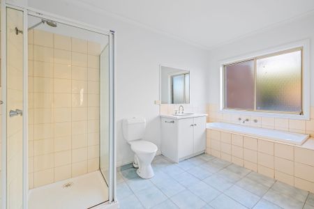 MODERN COMFORT & LIFESTYLE CONVENIENCE - Photo 2