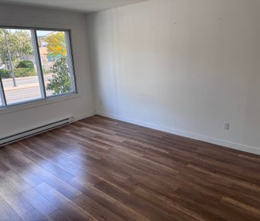 8321 Boul. Maurice-Duplessis, H1E 3B5, H1E 3B5, Montréal - Photo 5