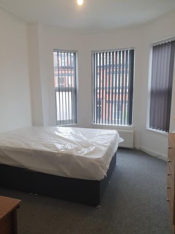 5 bedroom semi-detached house to rent - Photo 3