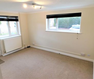 1 bedroom semi-detached house to rent - Photo 3