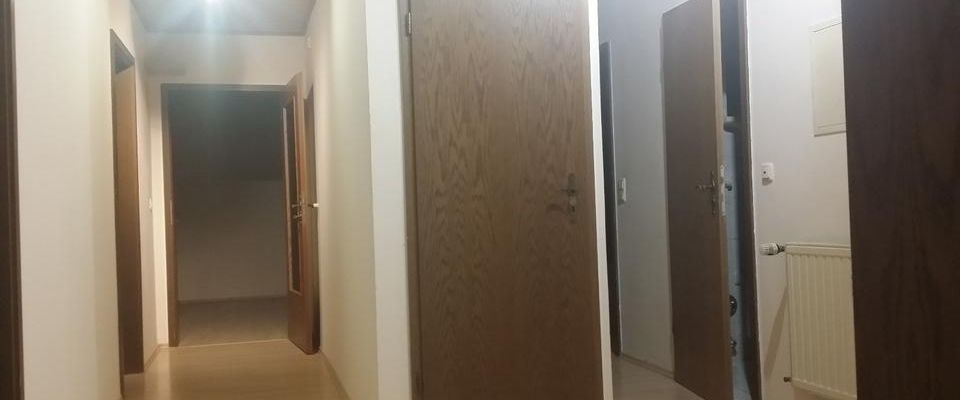 Weismain 5 Zimmer Wohnung Dachwohnung ab 01.Jan 26 zu vermieten - Foto 1