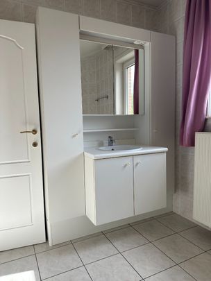 Appartement met 2 slaapkamers en staanplaats - Photo 1