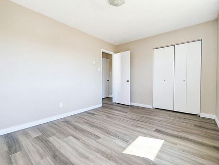 Uptown Apartments - Photo 2