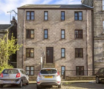 2 bed flat for rent in Goldenacre - Photo 6