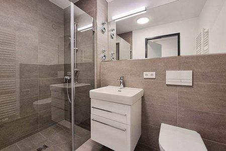 Für Studenten/Azubi´s: neuwertige 1-Zi.-Wohnung! - Photo 4