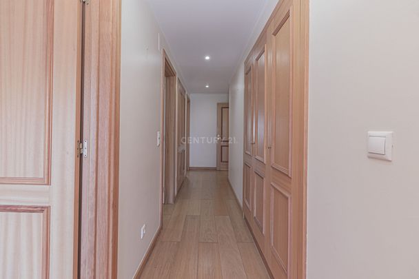 APARTAMENTO T3 ALTA DE LISBOA -LUMIAR COM TUDO PERTO DE SI! - Photo 1