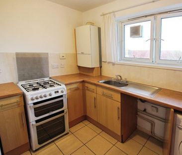 2 bedroom Flat To Let Total Size: 688 SQ FT - Photo 4