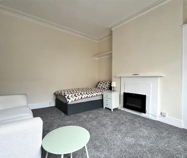 Westbourne Grove, Scarborough - Photo 2