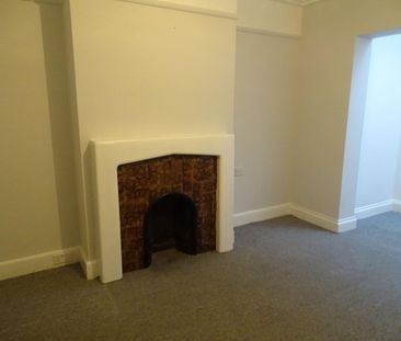 6 bedroom terraced house to rent - Photo 2