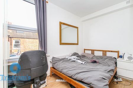 1 bed Shared House for Rent - Photo 3