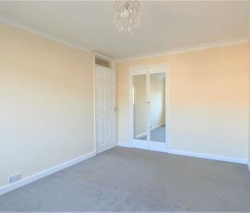 3 bedroom end of terrace house to rent - Photo 5