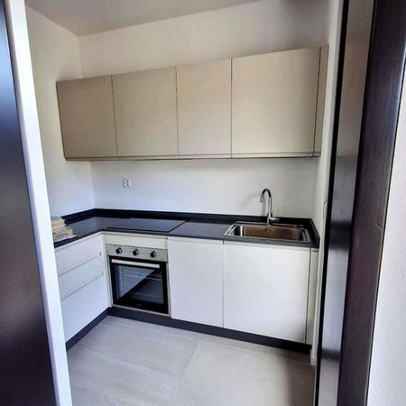 Furnished studio apartment for rent in the center of Bellinzona - Foto 4