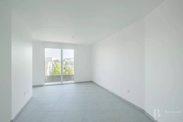 Rental Apartment Bordeaux Saint-Jean - Photo 1