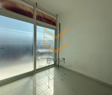 Single Row - Well Maintained - Unfurnished - Ready - Photo 3