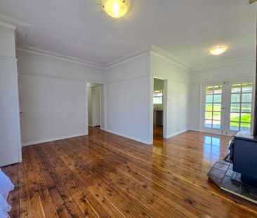 Home For Rent - Photo 3
