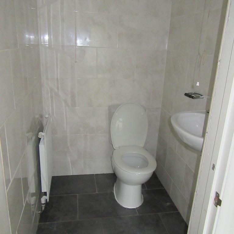 4 bedroom semi-detached house to rent - Photo 1