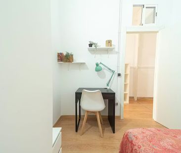 Ronda de Sant Pere, Barcelona, Catalonia 08010 - Photo 4