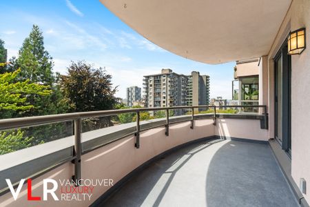 Condo in Downtown Vancouver, BC - Photo 4