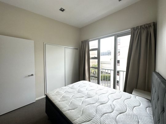 CBD Apartment - Photo 1