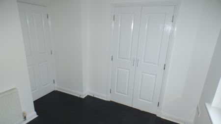 Belvidere Gate, Glasgow, G31 4PB - Photo 3