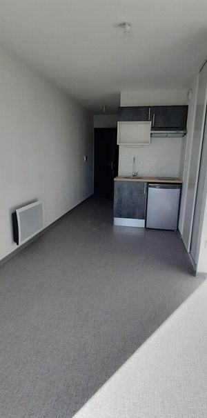 Location Appartement 1 pièce 18m² NIMES 30000 - Photo 1