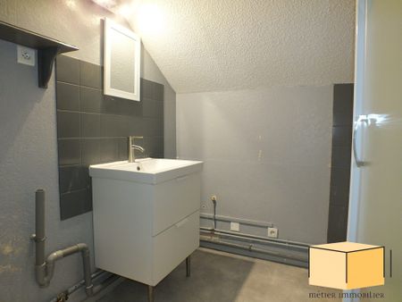 Location Appartement 2 pièces 51m² BELLEY 01300 - Photo 4