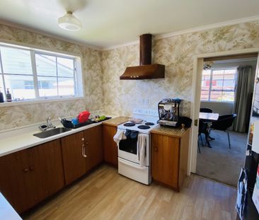 Property Management19B Bracken Avenue, Takapuna - House for Rent - Photo 6