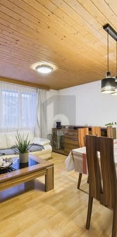 4.5 Zimmer, 2. Stock - Photo 1