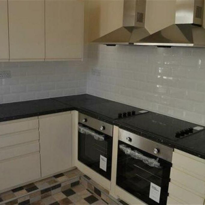 1 bedroom property to rent - Photo 1