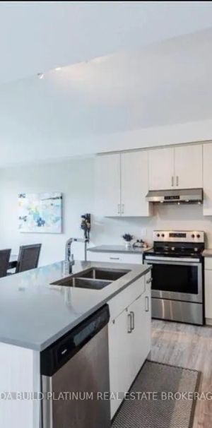 938 WEST VILLAGE Square #Call LBO - Photo 2