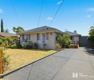 Stylish Renovated Home Offering Comfort and Space - Photo 5