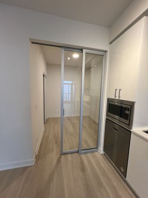 For Lease - 30 Upper Mall Way Unit# 3204, Vaughan, Ontario - Photo 1