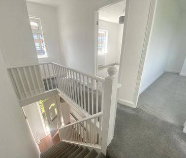2 bedroom semi-detached house to rent - Photo 3