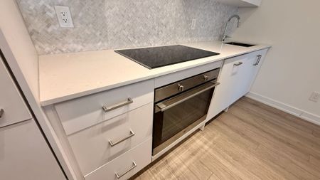 For Lease - 335 Wheat Boom Drive Unit# 803, Oakville, Ontario - Photo 5