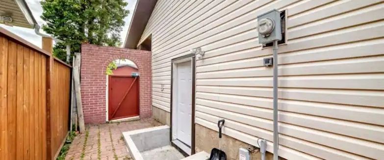 2 bedroom 1 bathroom basement suite for rent | 272 Templevale Road Northeast, Calgary - Photo 1