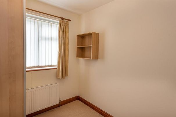 2 bedroom detached bungalow to rent - Photo 1