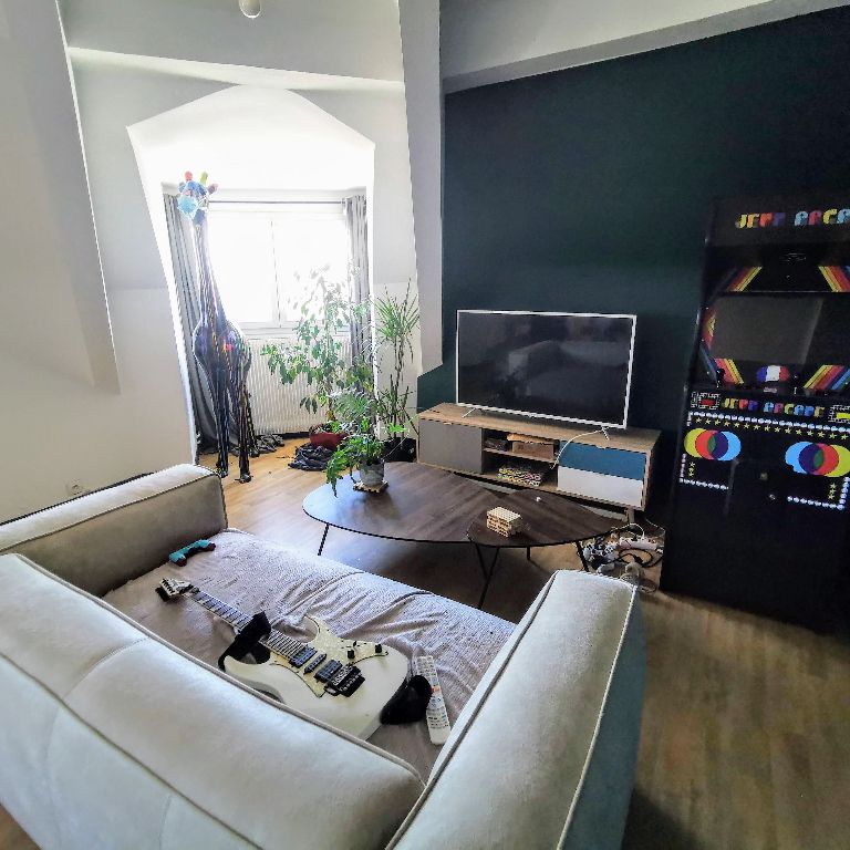 Location Appartement 4 pièces 90m² - Photo 1