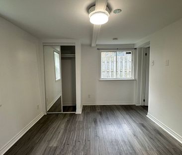 For Lease - 945 Yonge Street, Barrie, Ontario - Photo 1