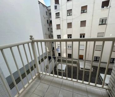 Oviedo - Photo 1