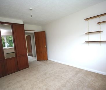 Holmlea Walk, Datchet, Slough,SL3 - Photo 3