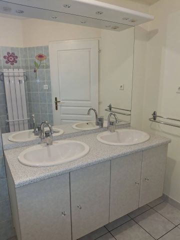 A louer bel appartement Montélimar 83 m² - Photo 4