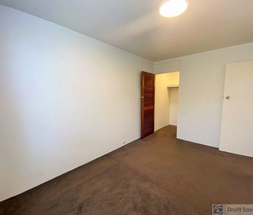 PERFECT LOCATION - Photo 5