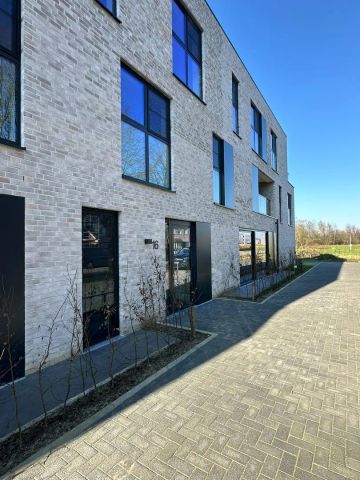 Prachtig nieuwbouw appartement met 2 slaapkamers groot terras 17,50 m² en garage - Photo 3