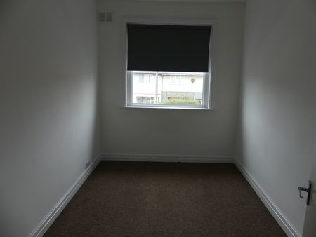Watson Road Flat 2 - Photo 5